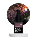 NAILSOFTHENIGHT Cat eye Reflective 04 – odblaskowy lakier hybrydowy z efektem "cat eye", 10 ml