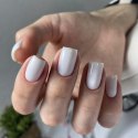 NAILSOFTHEDAY Bottle gel 01 - biały żel do wzmocnienia i naprawy, 10 ml