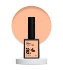 NAILSOFTHEDAY Let's special Peach Fuzz - pastelowo-brzoskwiniowy lakier hybrydowy, 10 ml