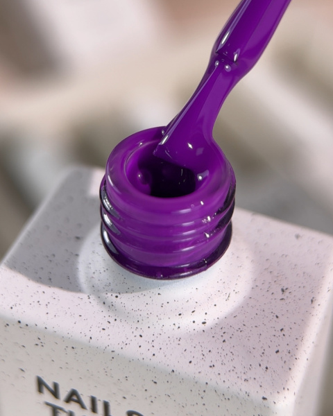 NAILSOFTHEDAY Plum - vibrant purple gel polish, 10 ml NAILSOFTHEDAY Plum - vibrant purple gel polish, 10 ml